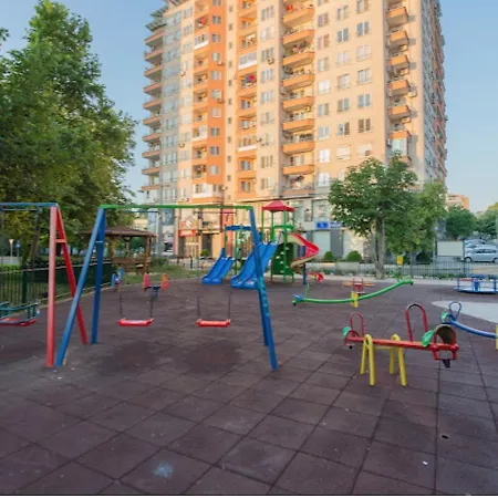 Lägenhet Bright For 5 Guests With Free Parking Burgas