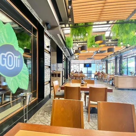 Bright For 5 Guests With Free Parking Lägenhet Burgas