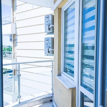 Appartement Bright For 5 Guests With Free Parking