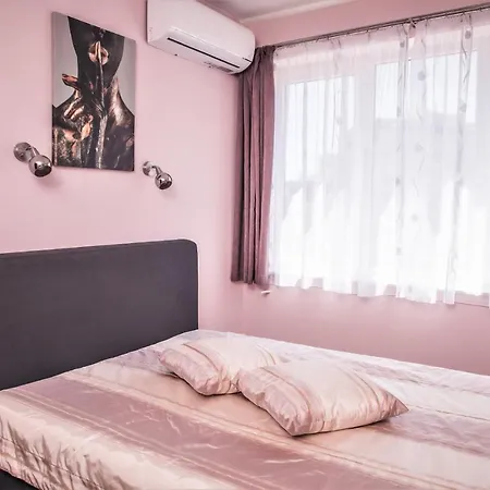 Appartement Bright For 5 Guests With Free Parking *