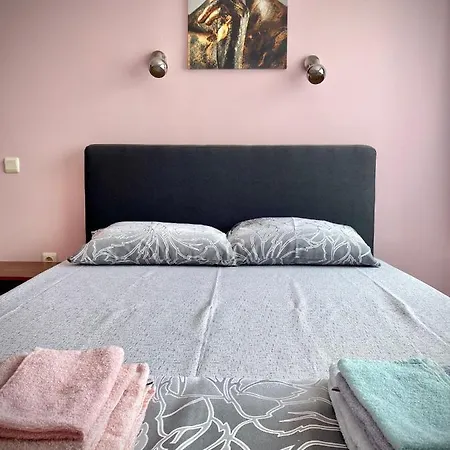 Appartement Bright For 5 Guests With Free Parking